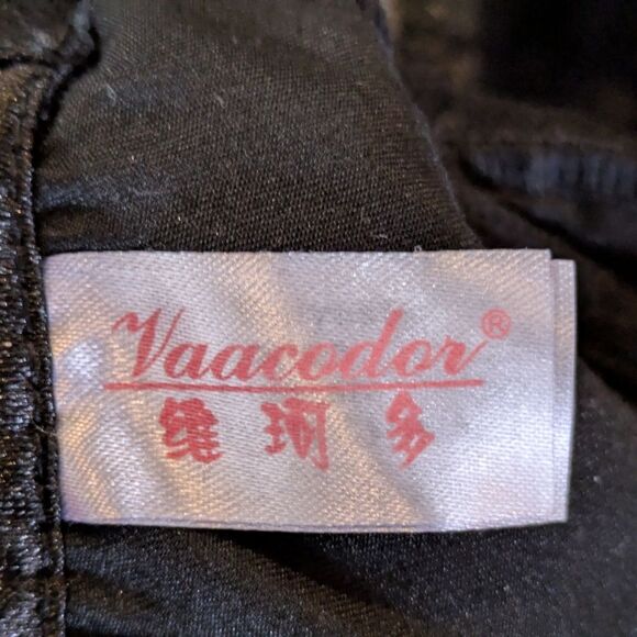 Vaacodor Black Corset With Lace Sleeves, Adjustable, Women's 2XL - Picture 12 of 13